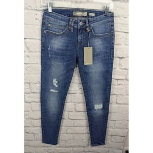 Bench Womens Blue Skinny Jeans Medium Wash Distressed Size 27X32